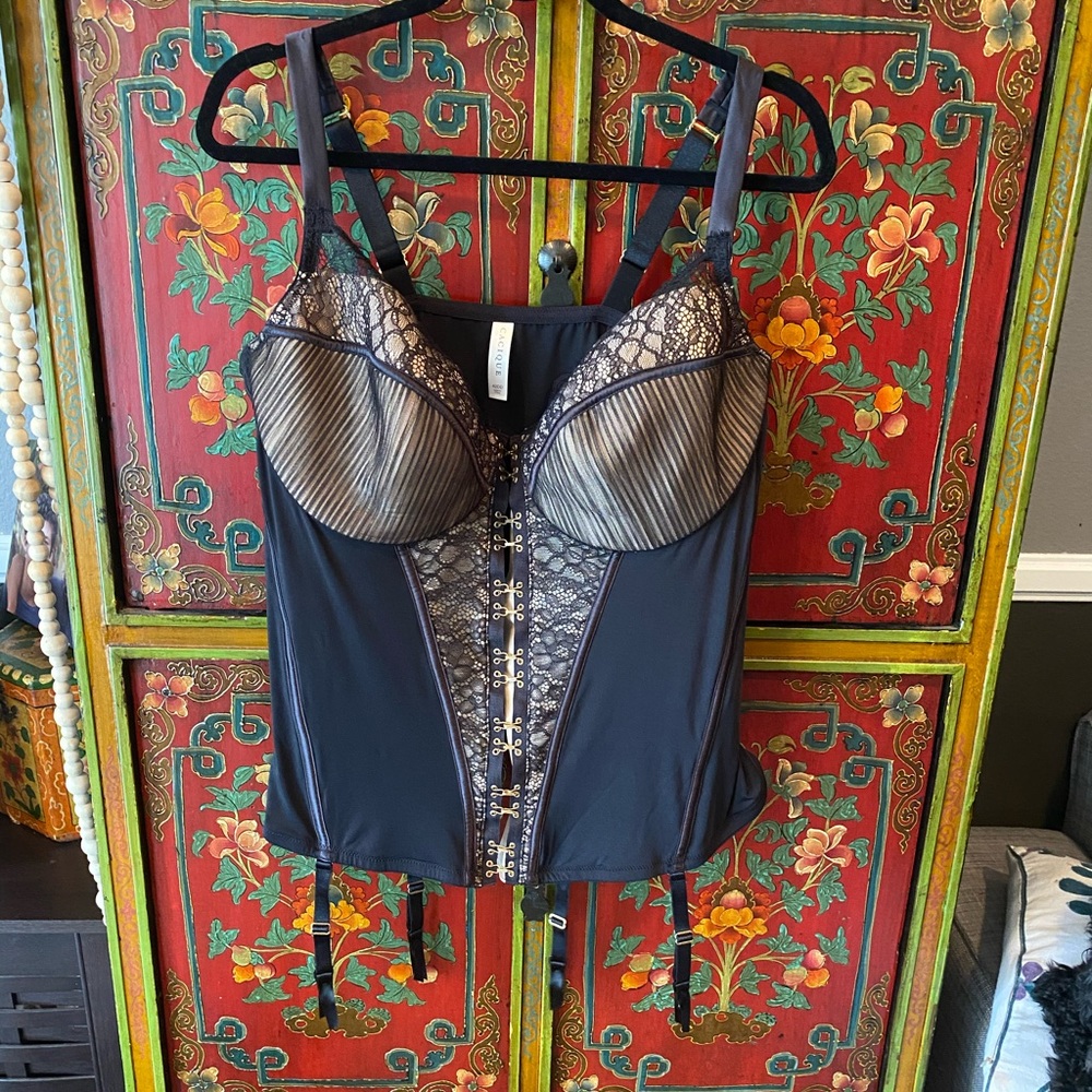 Cacique Black and Gold Lace-Trim Bustier with Front Hook Closure